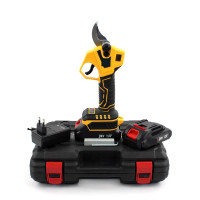 Акумуляторний секатор Instrumentop DCMPP540P1 з дисплеєм (24V, 5AH)  потужність та комфорт у кожному зрізі